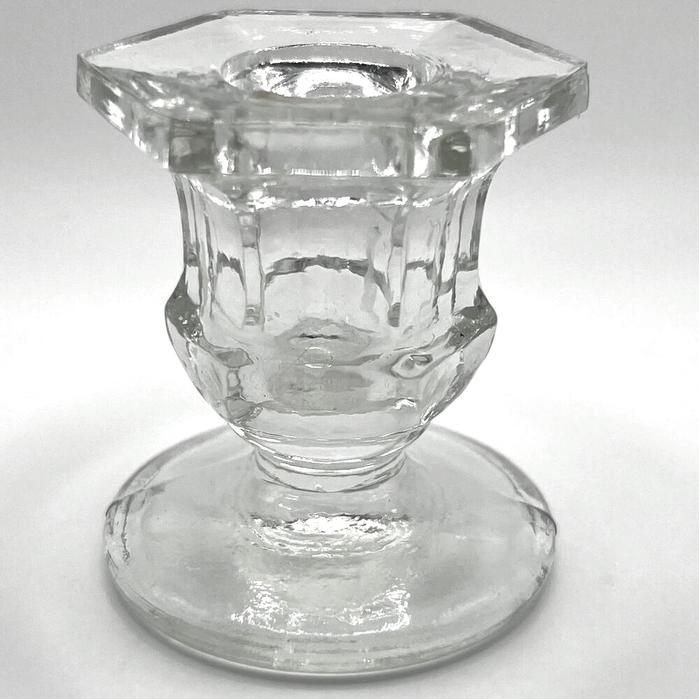 😎LAST CHANCE! $5/OR OFFERS CONSIDERED!💋 Vintage hexagon Glass candle holder 2.5”